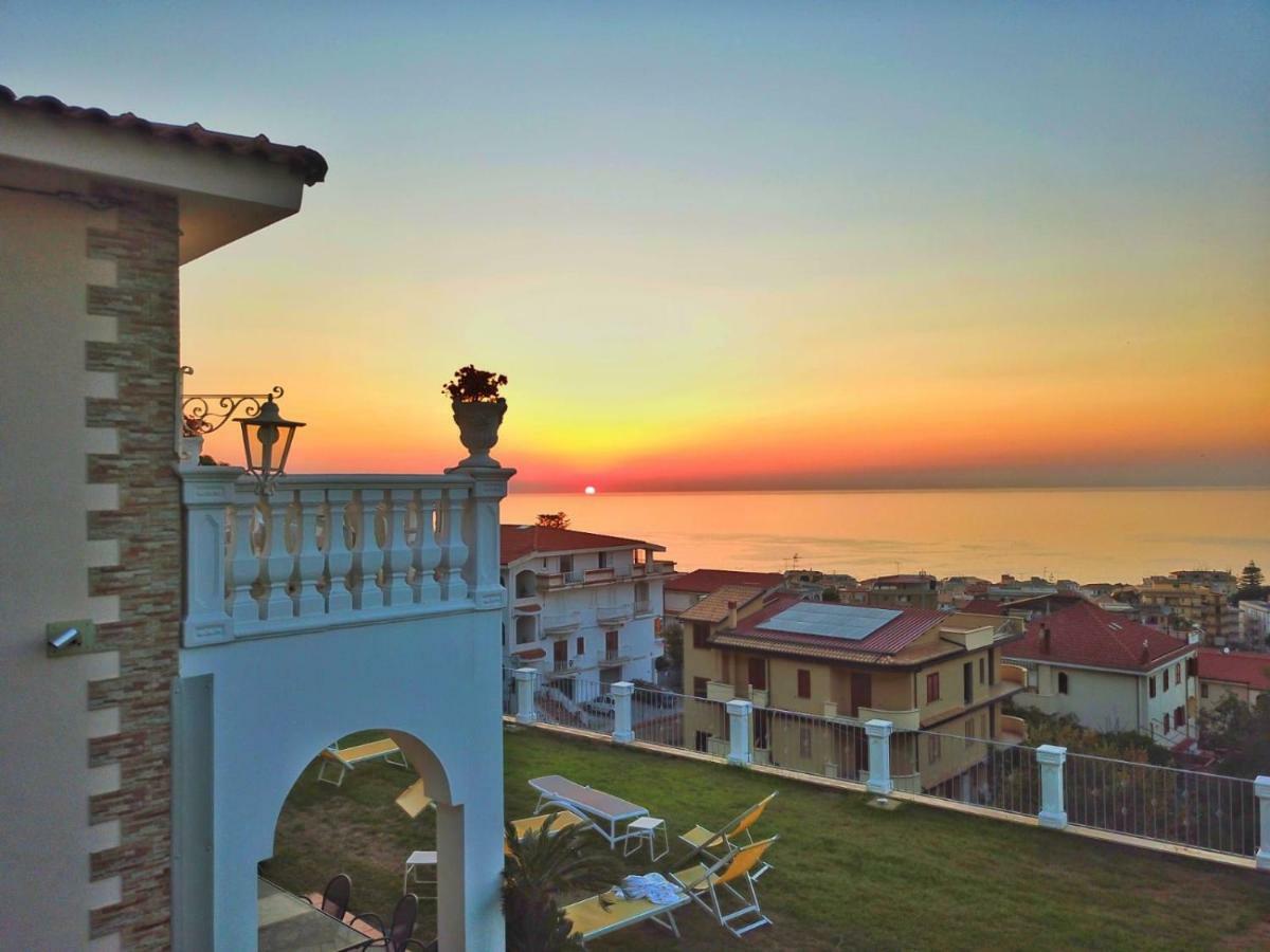 Villa Bella Vista Tropea Exterior photo